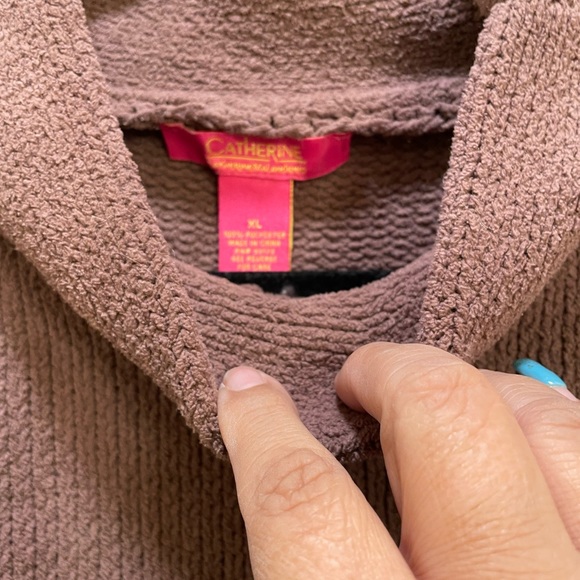 Like new brown mock turtle neck sweater in size XL. - Picture 2 of 2